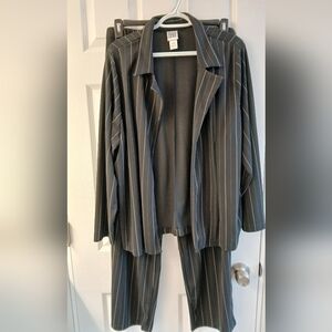 Kathy Landau’s On The Go 2‑Piece Pinstripe Pantsuit – Black/White – Size 1X